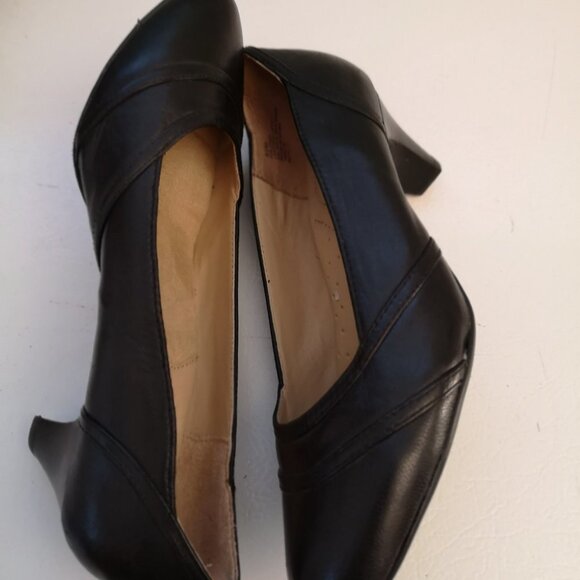 Strictly Comfort Ladies Size 8 1/2M Black Leather Upper Dress Shoes - Picture 3 of 4